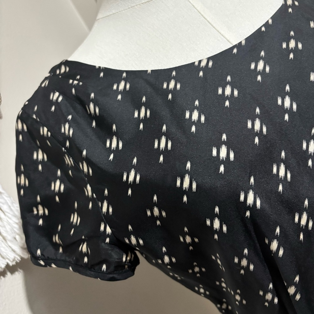 J. Crew Short Sleeve Silk Mini Dress Size 6 Abstract Polka Dots Print Scoop Neck - Picture 3 of 10